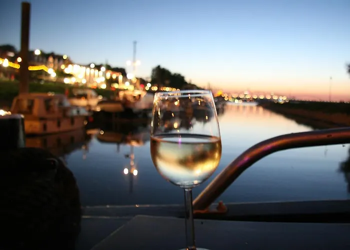 Boat 'opoe Sientje' 3* Nijmegen