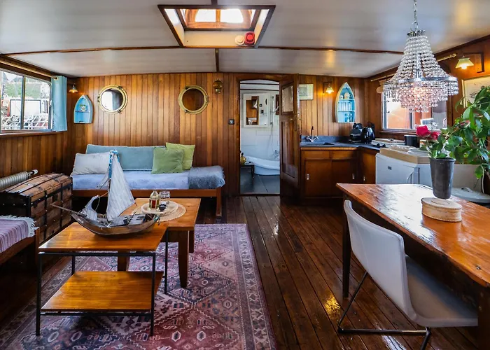 Boat 'opoe Sientje' 3* ネイメーヘン