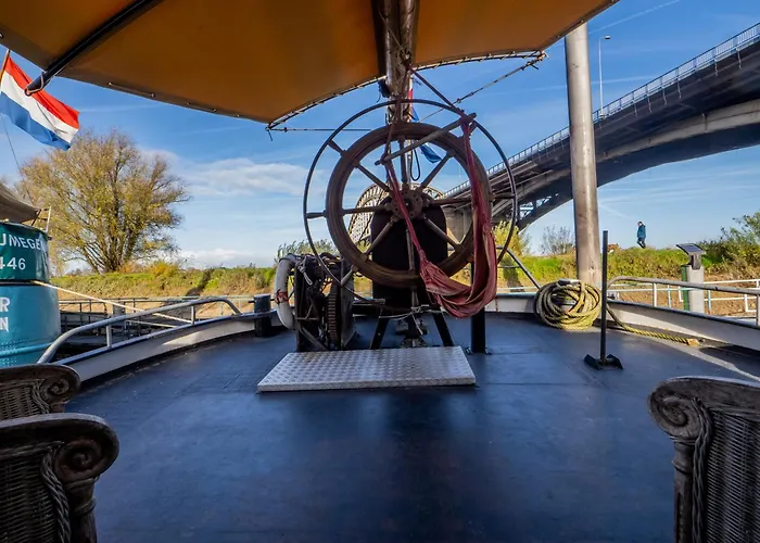 Bed & Breakfast Boat 'opoe Sientje' Nijmegen