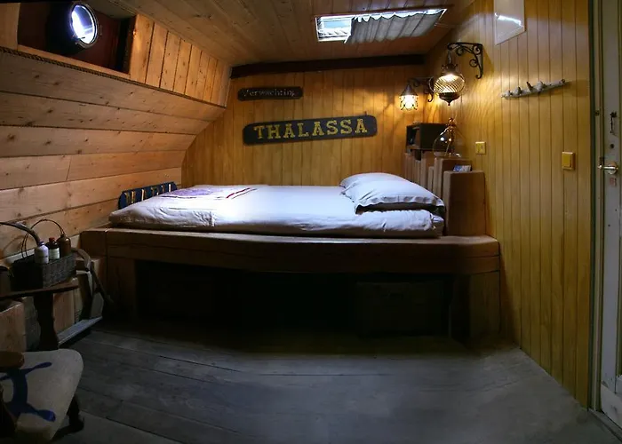 Boat 'opoe Sientje' ネイメーヘン