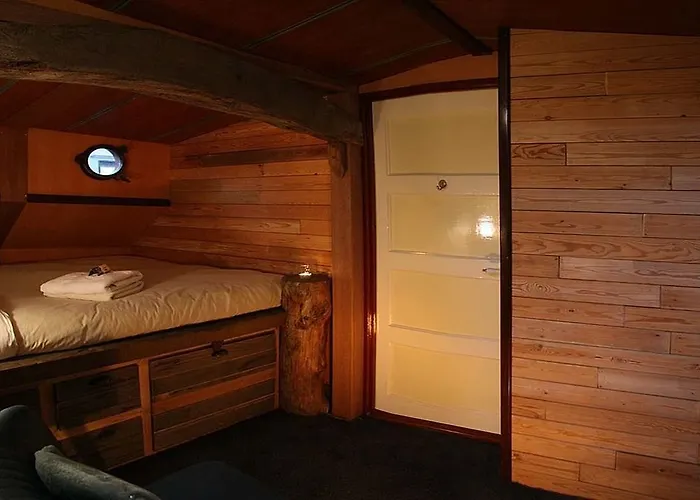 Boat 'opoe Sientje' 3* ネイメーヘン