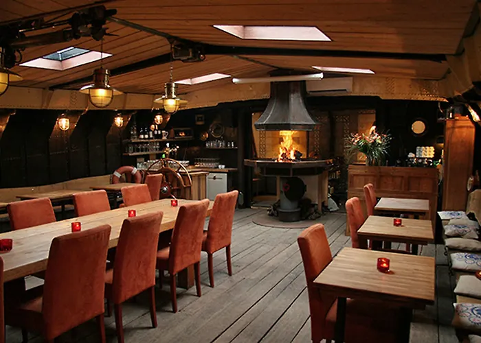 Boat 'opoe Sientje' 3* Nijmegen